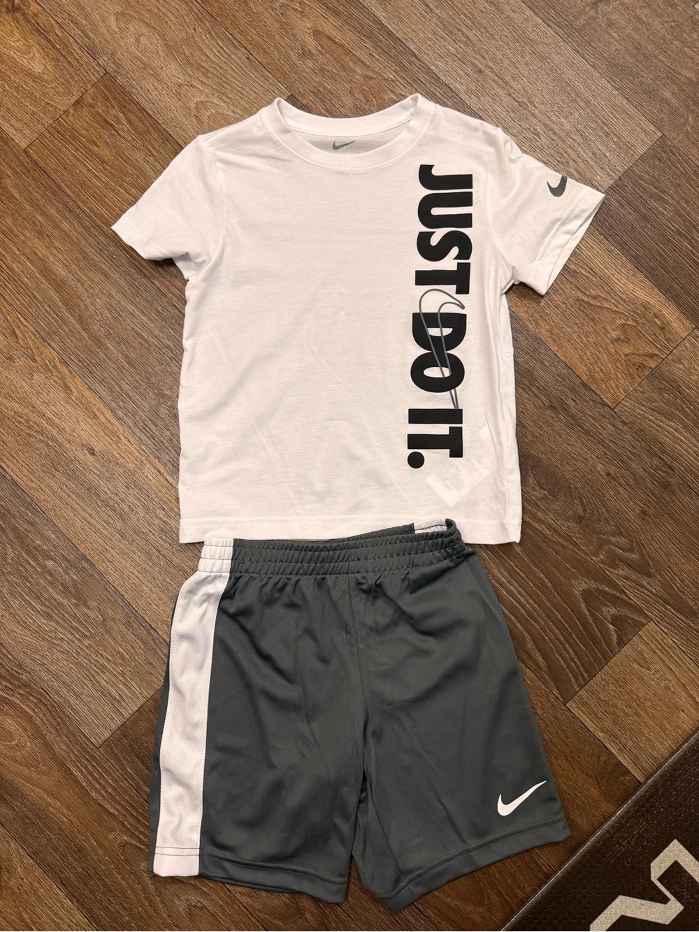 NWOT Nike White 'JUST DO IT.' Tee & Grey Athletic Shorts Set